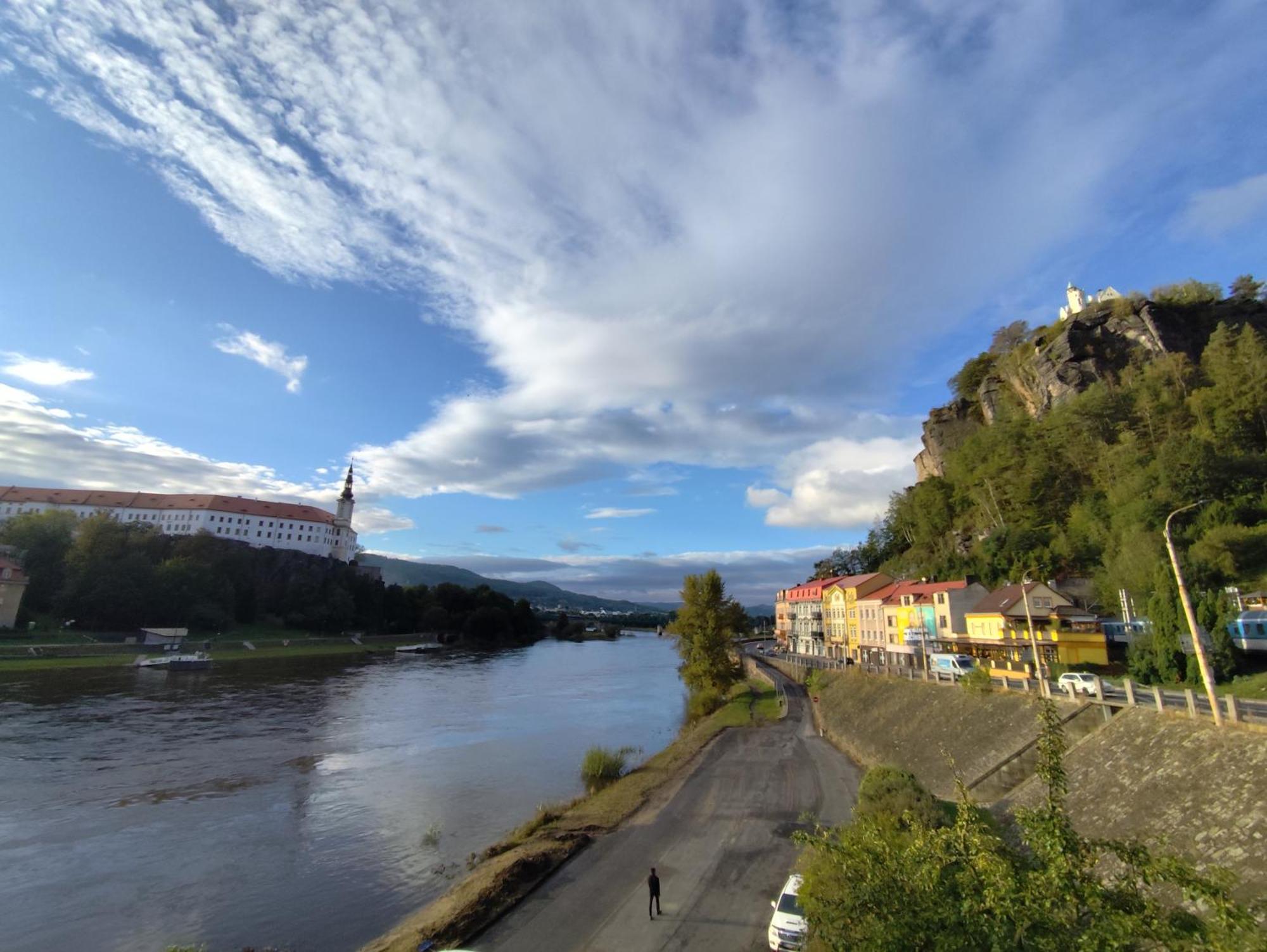 Apartman Terezka Jílové Bagian luar foto