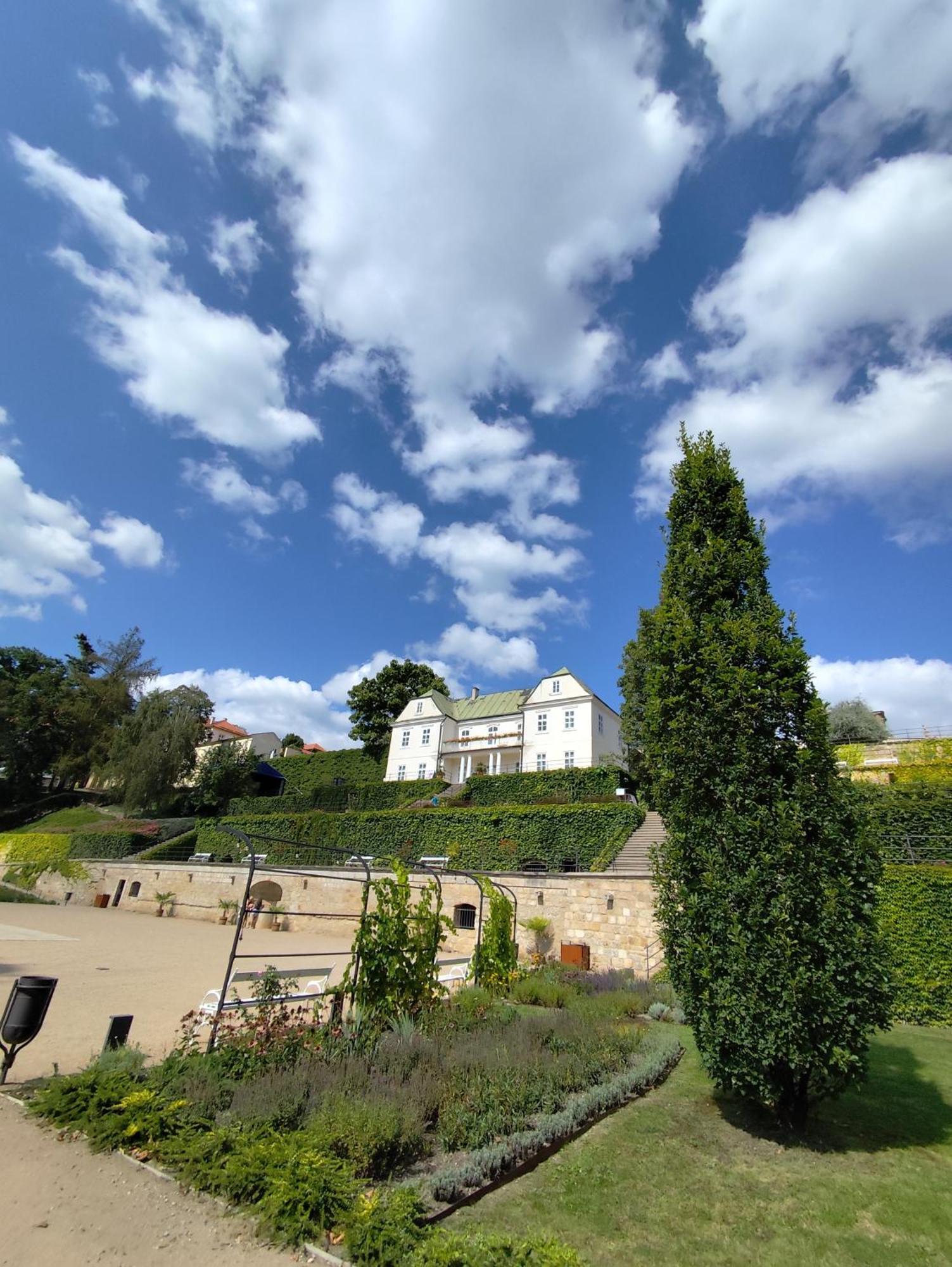 Apartman Terezka Jílové Bagian luar foto